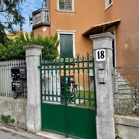 Casa Vittoria Апартаменты *